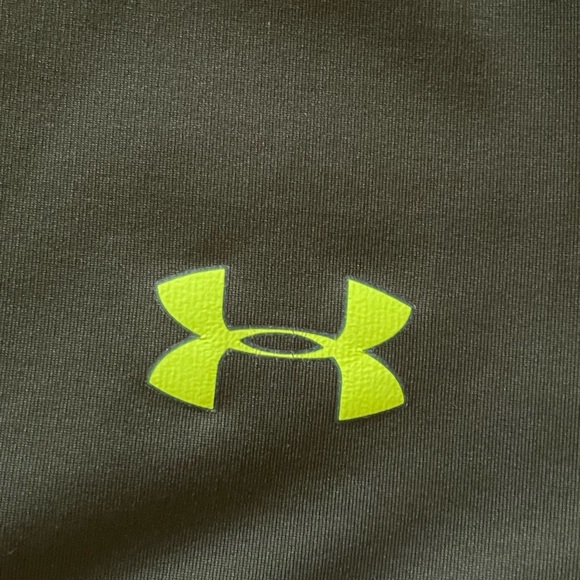 Under Armour 1/4 Zip Pullover - Picture 7 of 8